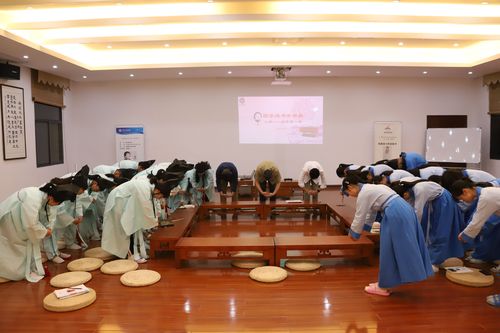 读书会照片1 读书会照片1