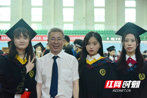 图片9.png 图片9.png