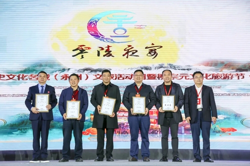 aaafed293bdcba844d935b97864abe4 aaafed293bdcba844d935b97864abe4